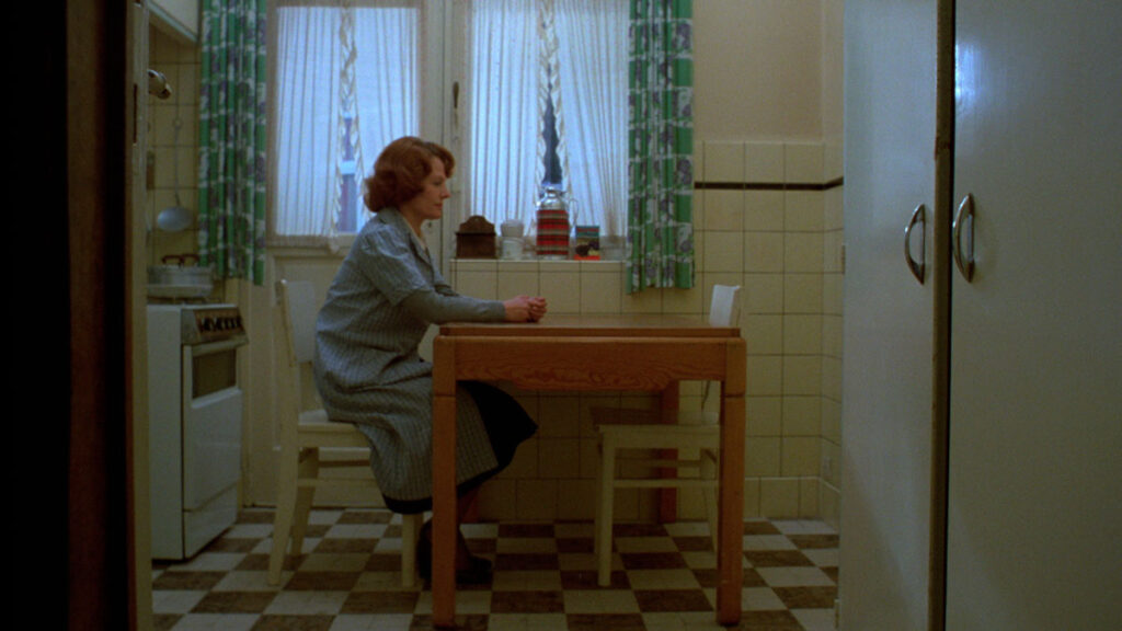 Jeanne Dielman Sight & Sound anketa